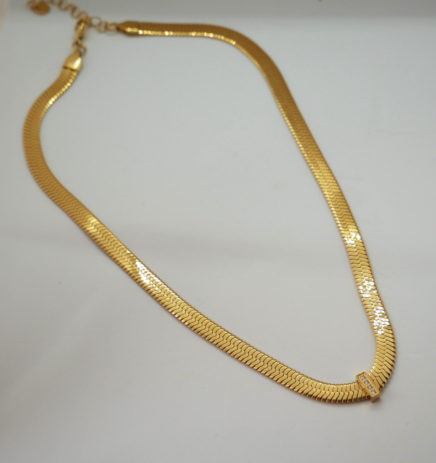 FREYA NECKLACE