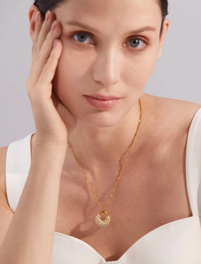 PIA PEARL NECKLACE