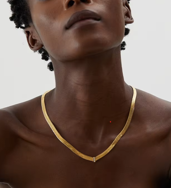 FREYA NECKLACE