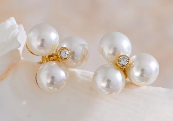 GRACE PEARL TRIO EARRINGS