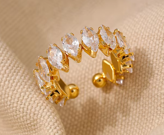 SARA ZIRCON RING