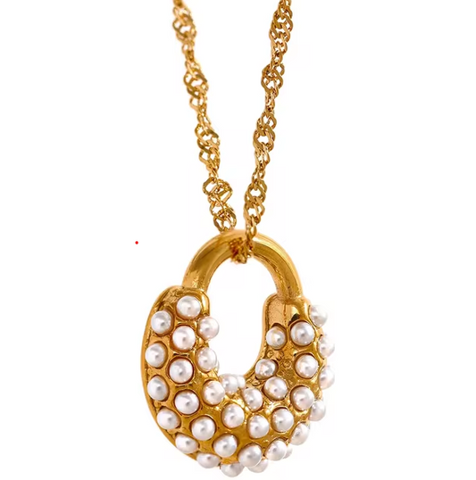 PIA PEARL NECKLACE