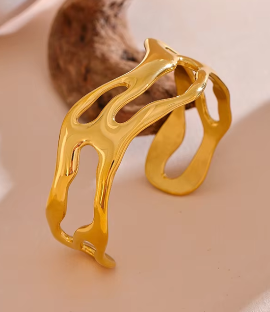 SHINE CUFF BANGLE