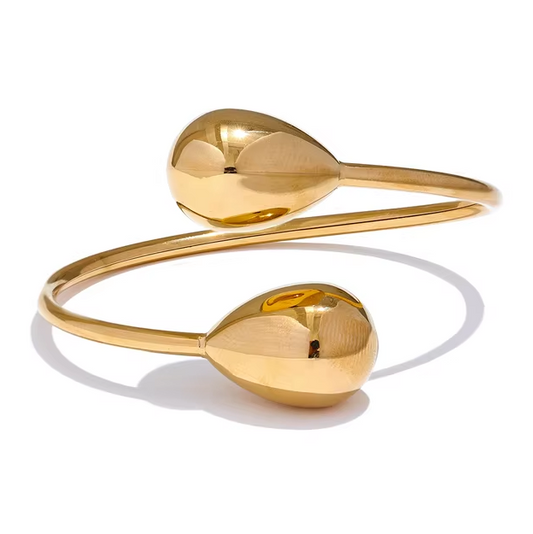 QUINN BANGLE